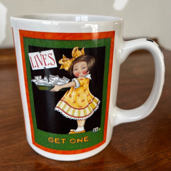2 Mary Engelbreit Mugs "Queen of Everything" & "Lives Get One" Checkered Handles - Picture 6 of 15